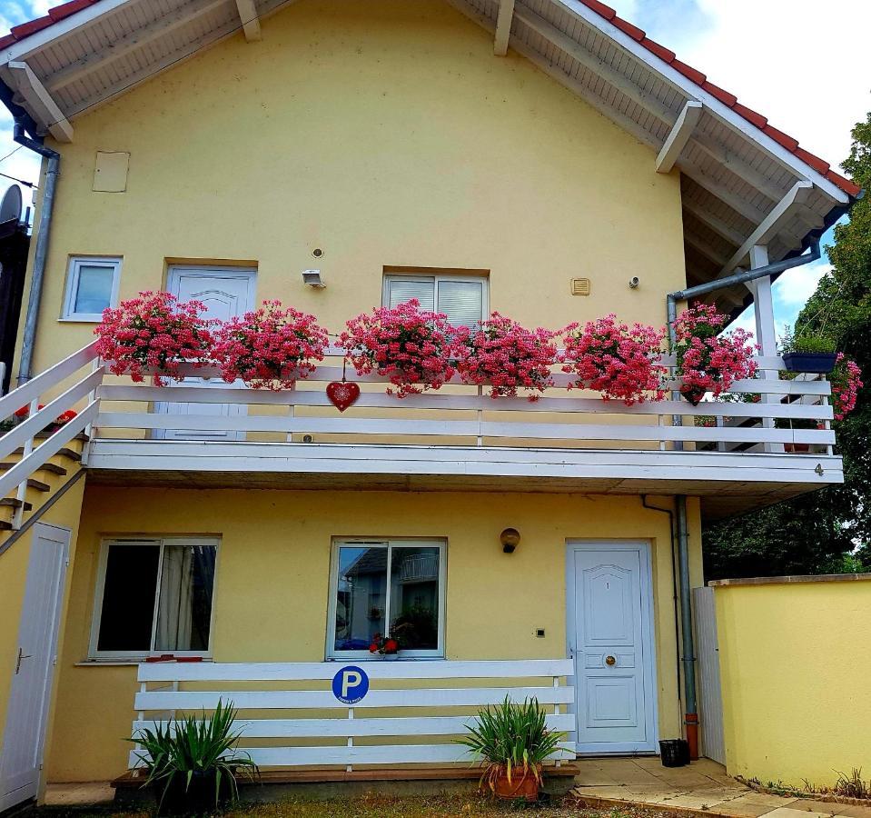 Marco Polo Apartment Horbourg Exterior photo